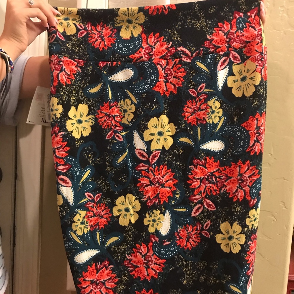Lularoe Cassie Skirt